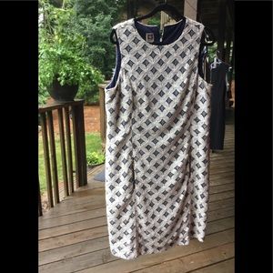 ANNE KLEIN DRESS NWOT off  WHITE LACE NAVY LINING
